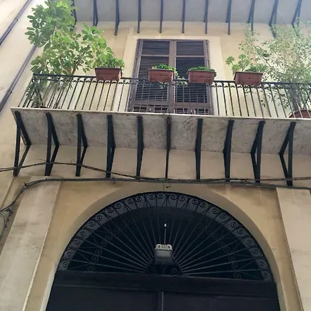Casa Tea: Nel Cuore Del Centro Storico 아파트